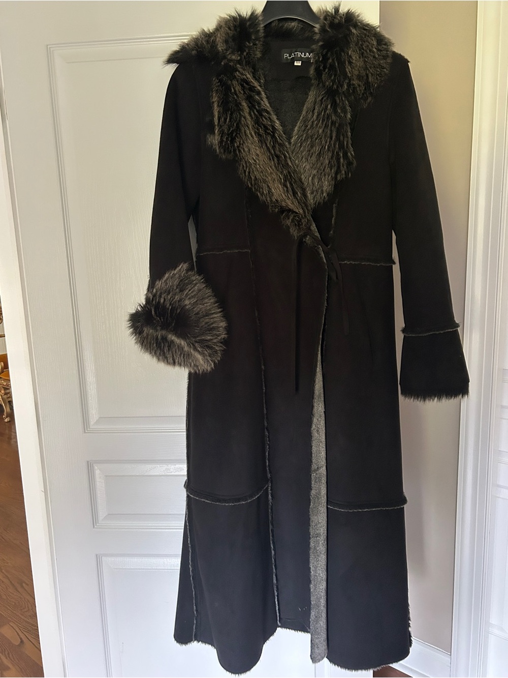 Vintage Platinum utex Black Faux-Fur Trim Long Trench Warm Coat Sz L